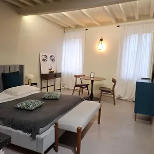 Apartamento Parmigianino Nove