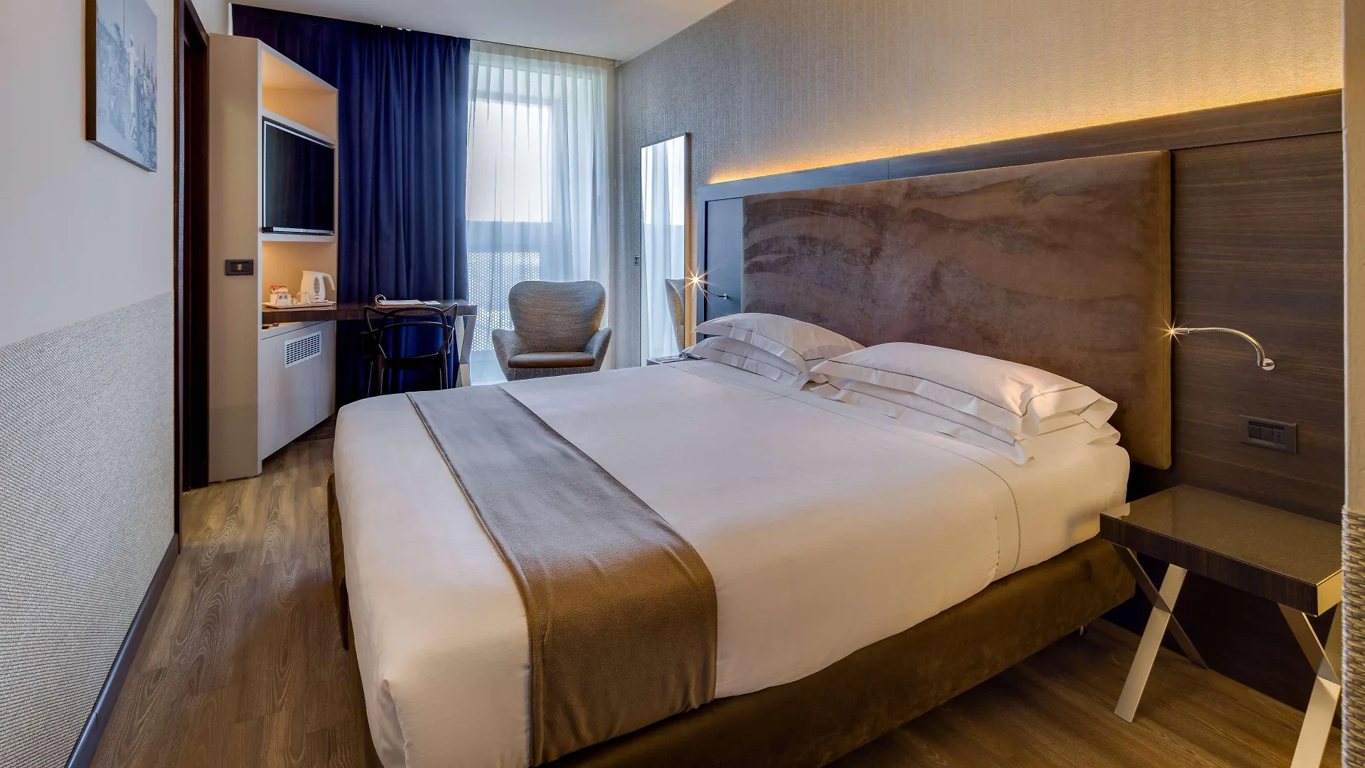 Best Western Plus Hotel Farnese Parma 4*,  Italien